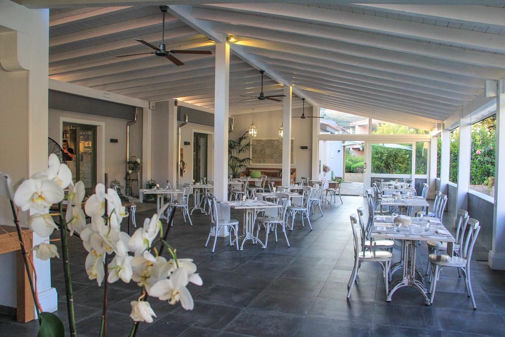 Albaruja Hotel Costa Rei Extérieur photo