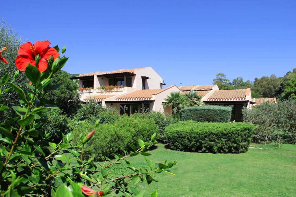 Albaruja Hotel Costa Rei Extérieur photo